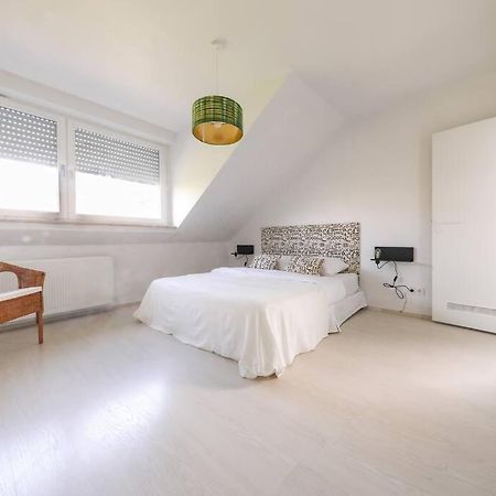 Neue Wohnung In Der Naehe Von Trier Korlingen エクステリア 写真